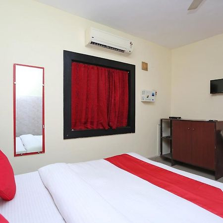 בובנשוואר Oyo 5719 Hotel Jannat Palace מראה חיצוני תמונה