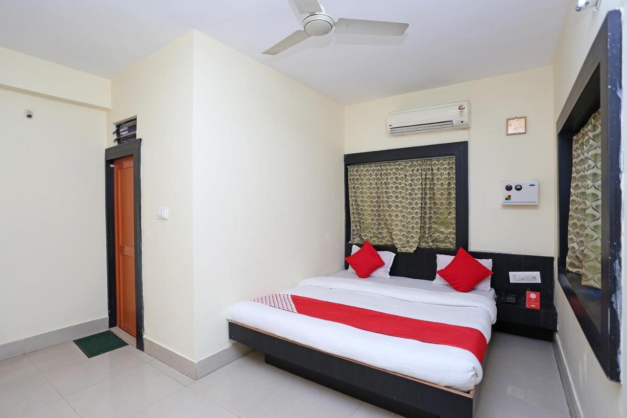 בובנשוואר Oyo 5719 Hotel Jannat Palace מראה חיצוני תמונה