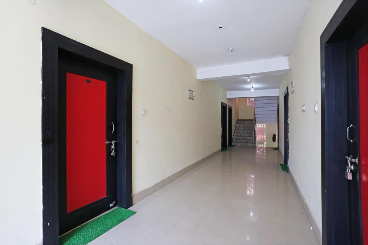 בובנשוואר Oyo 5719 Hotel Jannat Palace מראה חיצוני תמונה