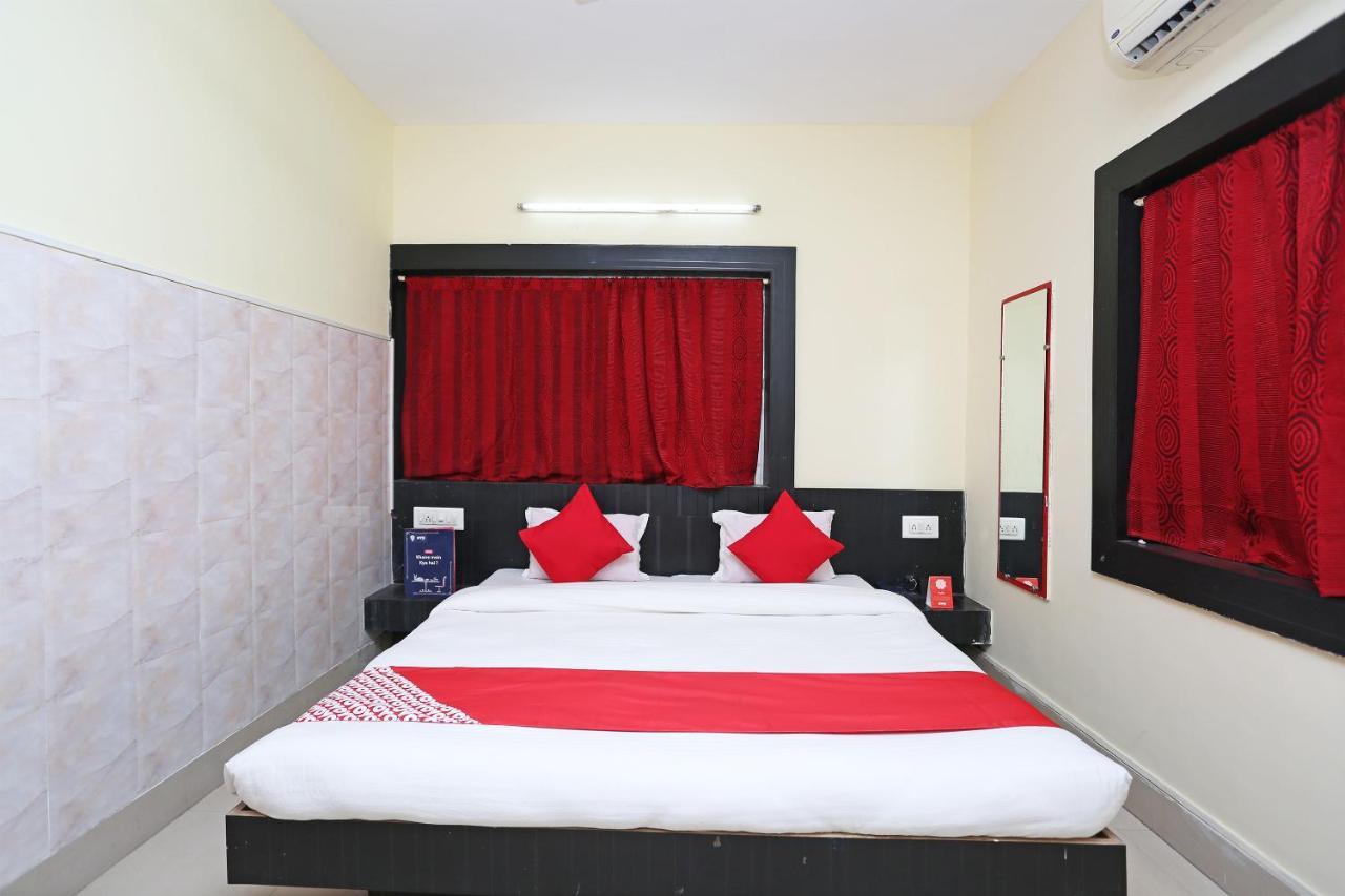 בובנשוואר Oyo 5719 Hotel Jannat Palace מראה חיצוני תמונה