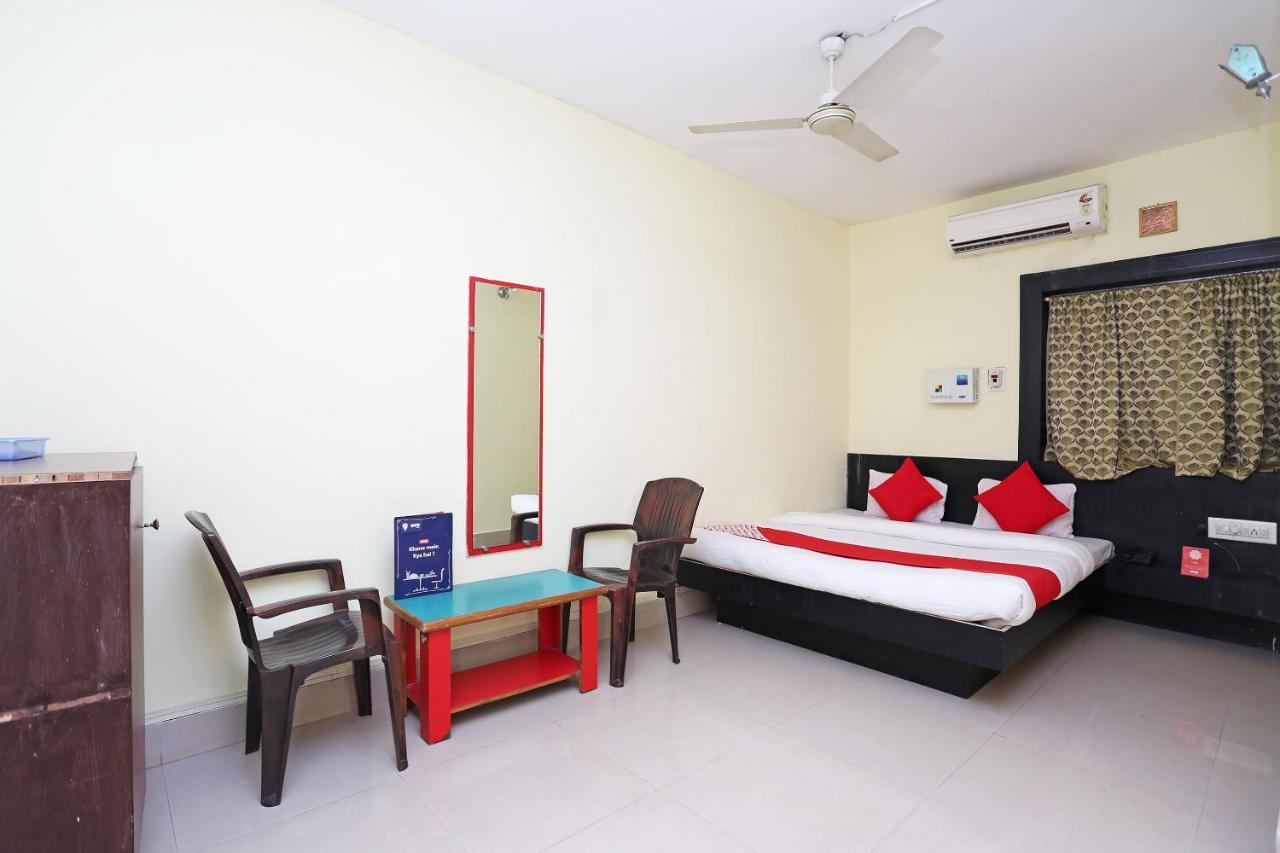 בובנשוואר Oyo 5719 Hotel Jannat Palace מראה חיצוני תמונה