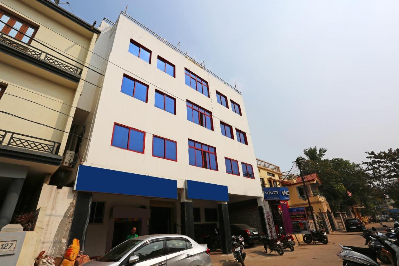 בובנשוואר Oyo 5719 Hotel Jannat Palace מראה חיצוני תמונה