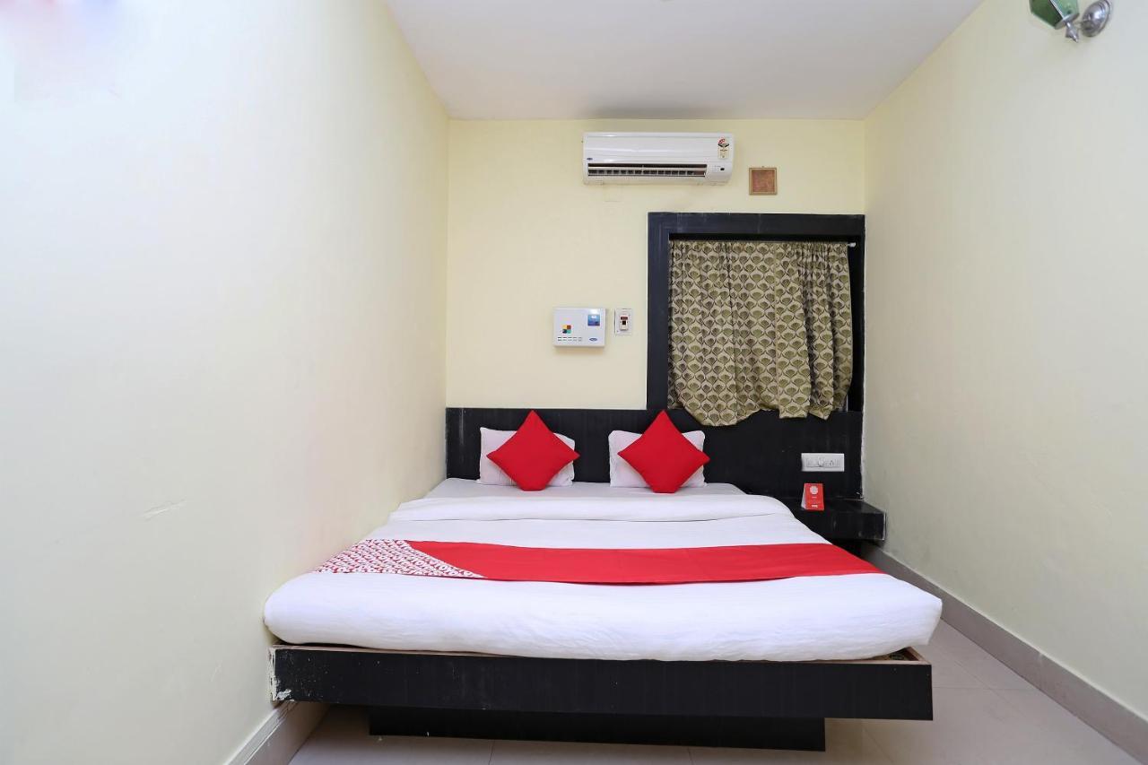 בובנשוואר Oyo 5719 Hotel Jannat Palace מראה חיצוני תמונה